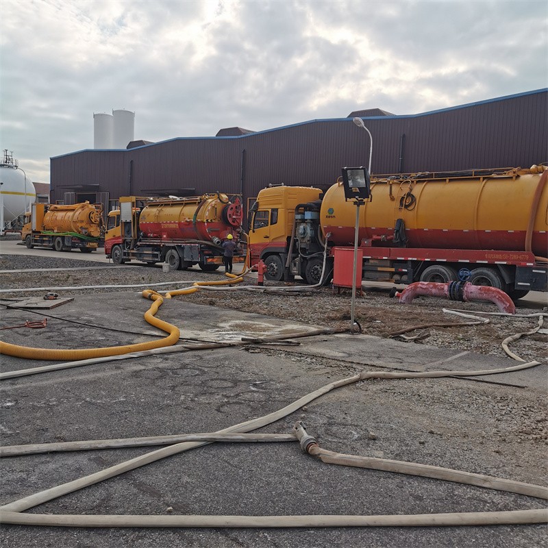 鹿城污水池清理